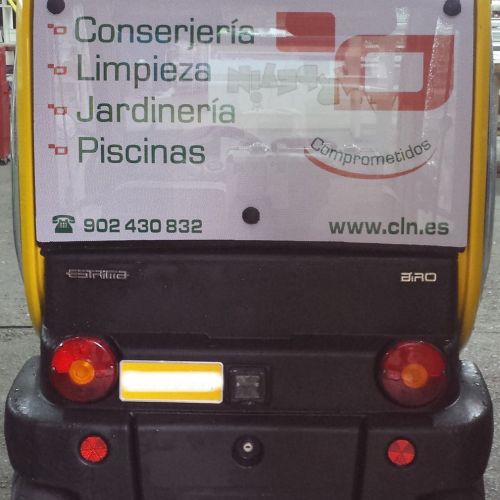 vinilo microperforado para vehiculos